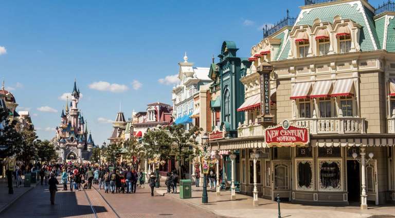 3-dniowy bilet wstępu do Disneyland Paris & Walt Disney Studios + 2 noce w Disney Hotel Santa Fe + transfery (cena za 2 osoby) @Travelcircus