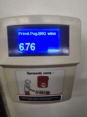 Włoskie wino Primitivo Puglia BBQ Grill, ze zwierzętami gospodarczymi na etykiecie, 750ml, butelka, 13% w Lidlu