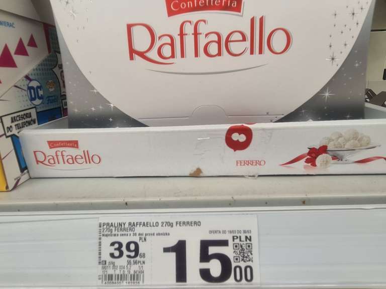 Praliny Collection Raffaello Ferrero 270g w Auchan