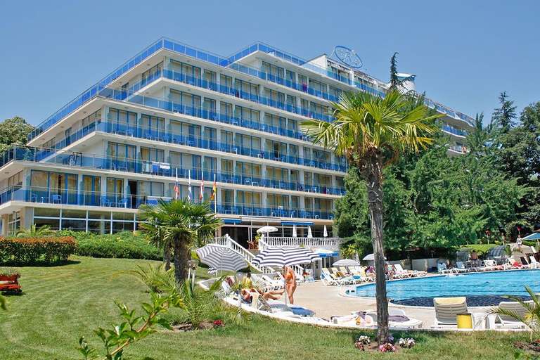 Bułgaria Hotel 3* śniadania mnóstw dat w tej cenie 7 dni za 379 zł a na 14 dni 789 zł . Basen przy plazy
