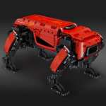 Zdalnie sterowany robot pies z klocków Mould King - 936 elementów, 15067