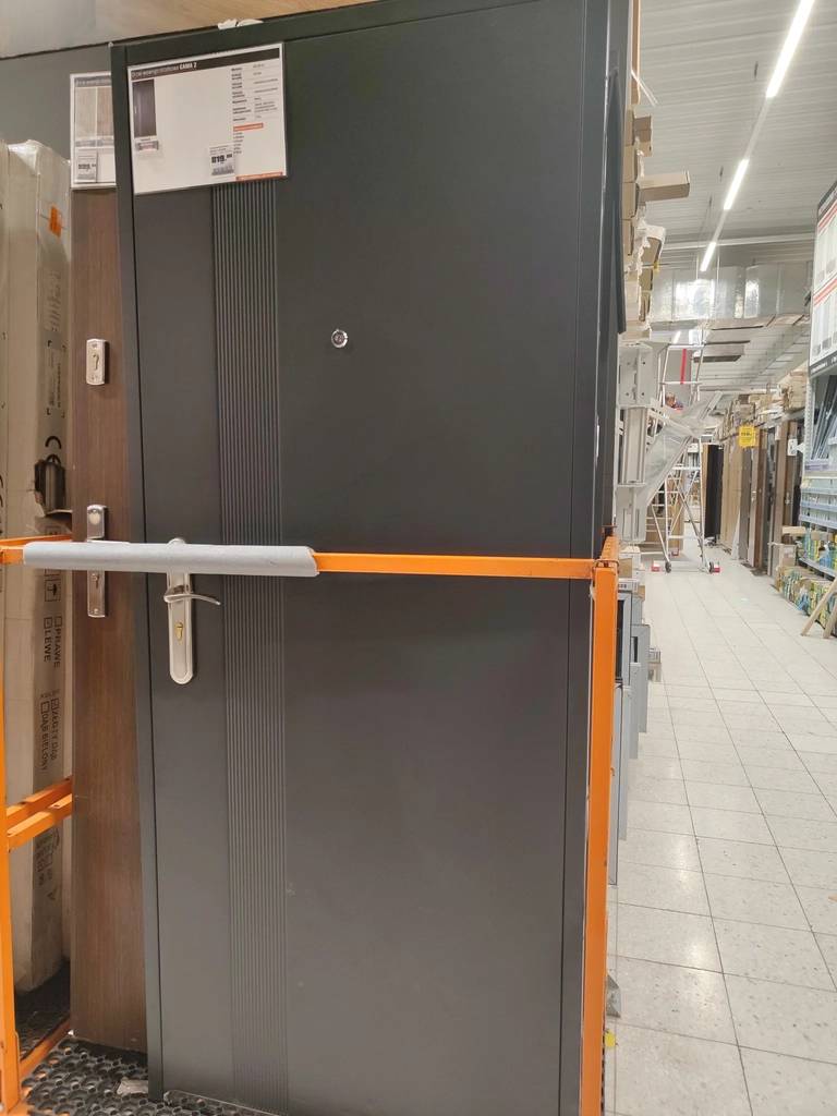OBI Rzeszów drzwi ekspozycyjne zewnętrzne