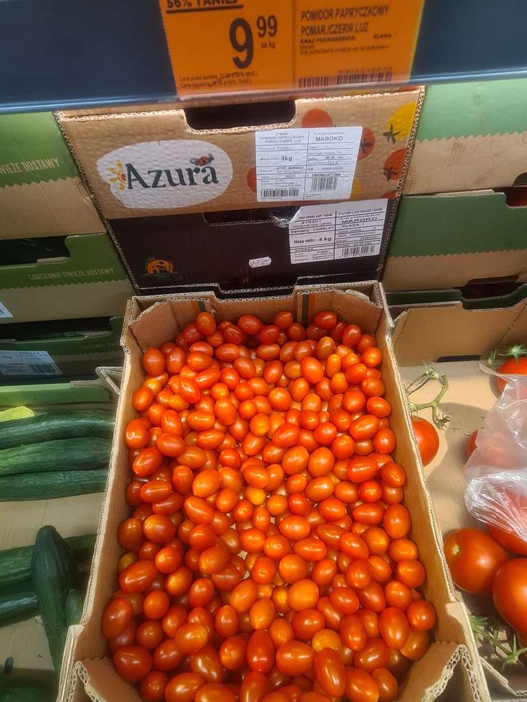Pomidor papryczkowy 1 kg w Biedronce