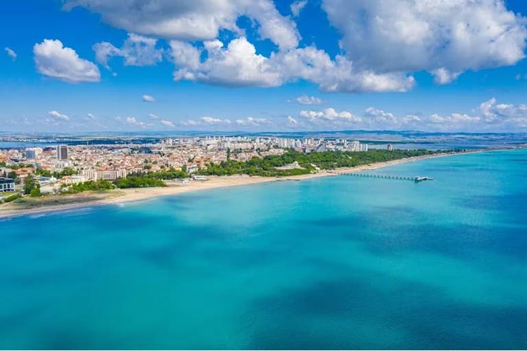 BUŁGARIA- tygodniowe ALL INCLUSIVE w 4* hotelu! Oceny 8,5/10. Pokój z balkonem. Loty : Warszawa, Kraków, Gdańsk, Modlin. Wrzesień
