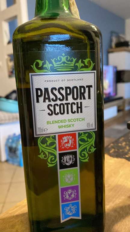 Stokrotka - Passport Scotch Whisky 700ml