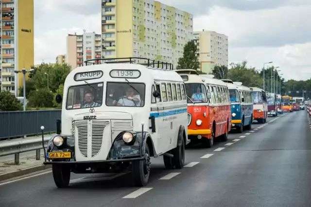 Zlot Zabytkowych Autobusów w Bydgoszczy