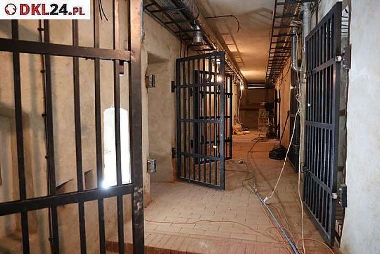 Bezpłatne zwiedzanie dawnego więzienia i browaru w podziemiach w Bystrzycy Kłodzkiej
