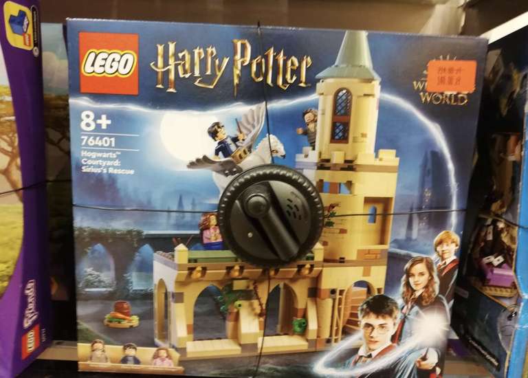 Klocki LEGO Harry Potter 76401 Dziedziniec Hogwartu