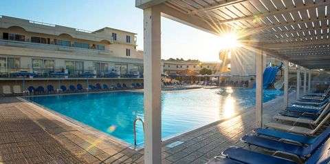 Grecja w maju: Tydzień na Rodos z All Inclusive w 4* Delfinia Resort @ wakacje.pl