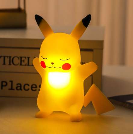Mała lampka nocna Pokemon Pikachu (5 wersji lub Charmander, Squirtle i Psyduck | Wysyłka z CN | $2.93 @ Aliexpress