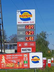 Benzyna PB95 6.29, Diesel 6.09, LPG 2.48, Stacja Paliw Pieprzyk Kolonia Borek obok Częstochowy.