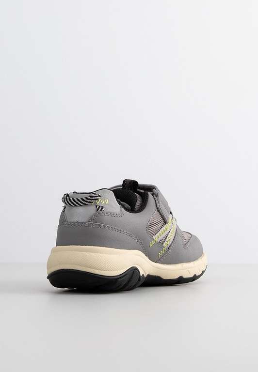 Dziecięce buty Clarks Rock Trek za 85zł (rozm.28-35, wodoodporne) @ Lounge by Zalando