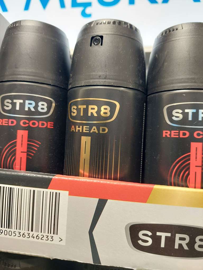 STR8 dezodorant