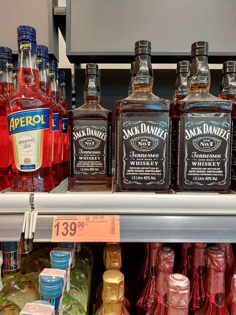 Whiskey Jack Daniel's 1,5l biedronka 139 zł.