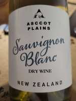 Wino Sauvignon Blanc z Nowej Zelandii Biedronka