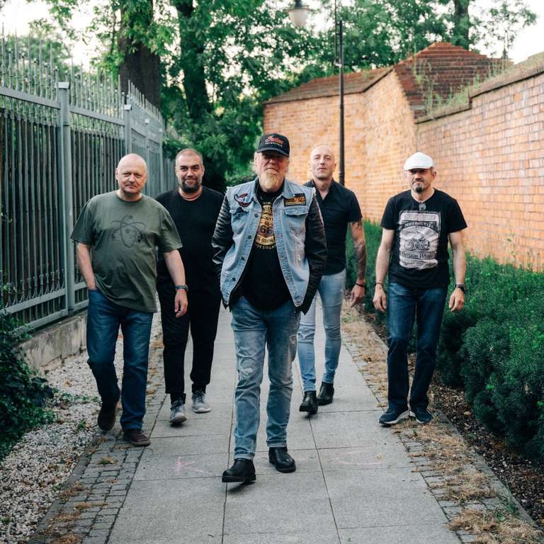Bezpłatny występ zespołów: Farfocle i Wielebny Blues Band w kaliskim więzieniu