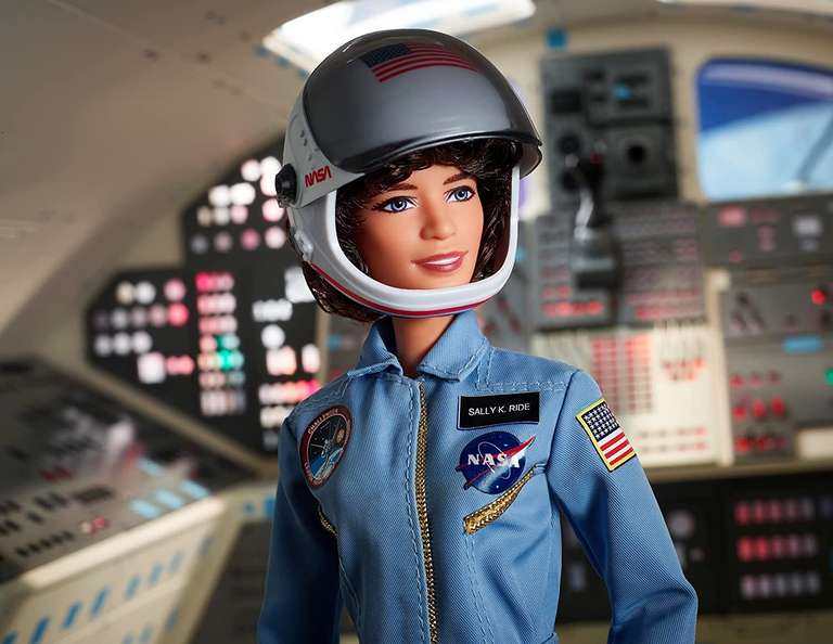 Barbie FXD77 - Signature Inspiring Woman Sally Ride Collector- lalka kolekcjonerska