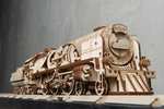 UGEARS Puzzle drewniane 3D V-Express lokomotywa z tendrem @ Amazon