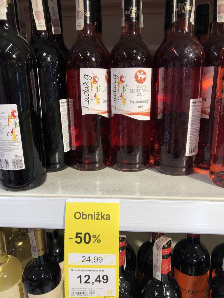 Wino rozowe Svatovarineckie Tesco