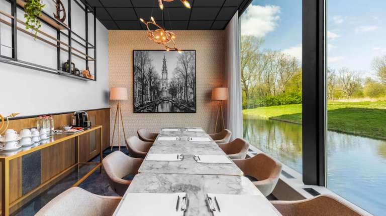 Radisson Hotel & Suites Amsterdam South - 1 noc ze śniadaniami w formie bufetu @ Travelcircus