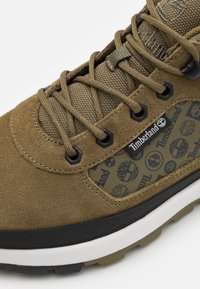 Timberland FIELD TREKKER - Sneakersy niskie