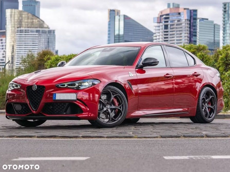 Samochód - Alfa Romeo Giulia 2.9 V6 • 520KM • Bi-Turbo AT8 Quadrifoglio