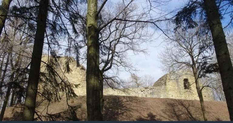 Darmowe zwiedzanie odrestaurowanych ruin zamku w Lanckoronie (6-7.04)