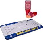 Materac do gry w "beer pong" w basenie