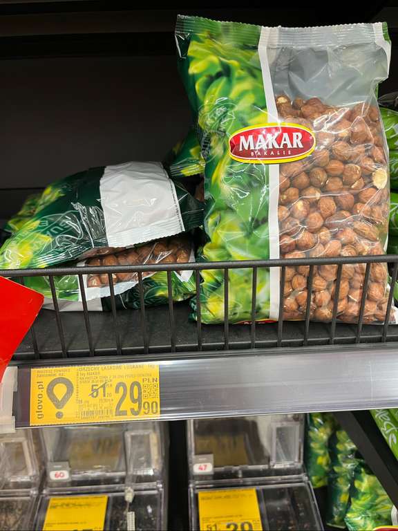 Orzech laskowy łuskany Makar 1kg Auchan