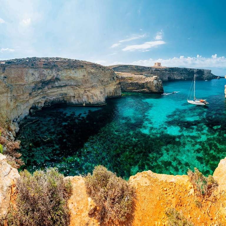 8 dni na Malcie, Hotel 4*, Lot, 4 baseny, Boisko, Korty, różne terminy od 929zł/os przy 2 podróżujących