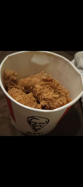 Wtorkowy kubełek KFC