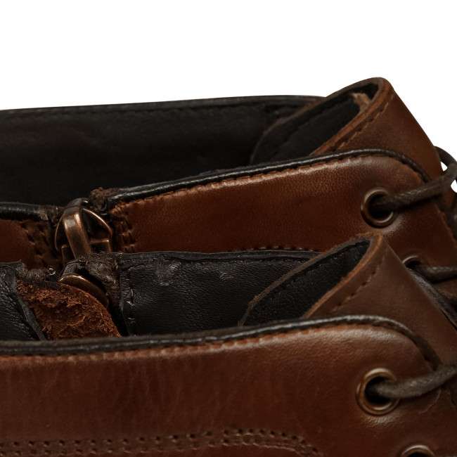 Skórzane męskie buty Lasocki za 175 zł @Eobuwie - darmowa dostawa i zwrot