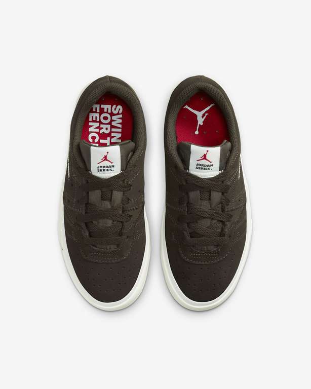 Skórzane buty juniorskie Nike Jordan Series za 161zł (dwa kolory, rozm.35-40, darmowa dostawa dla klubowiczów) @ Nike