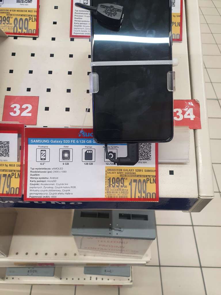 Smartfon Samsung Galaxy S20FE Auchan Szczecin