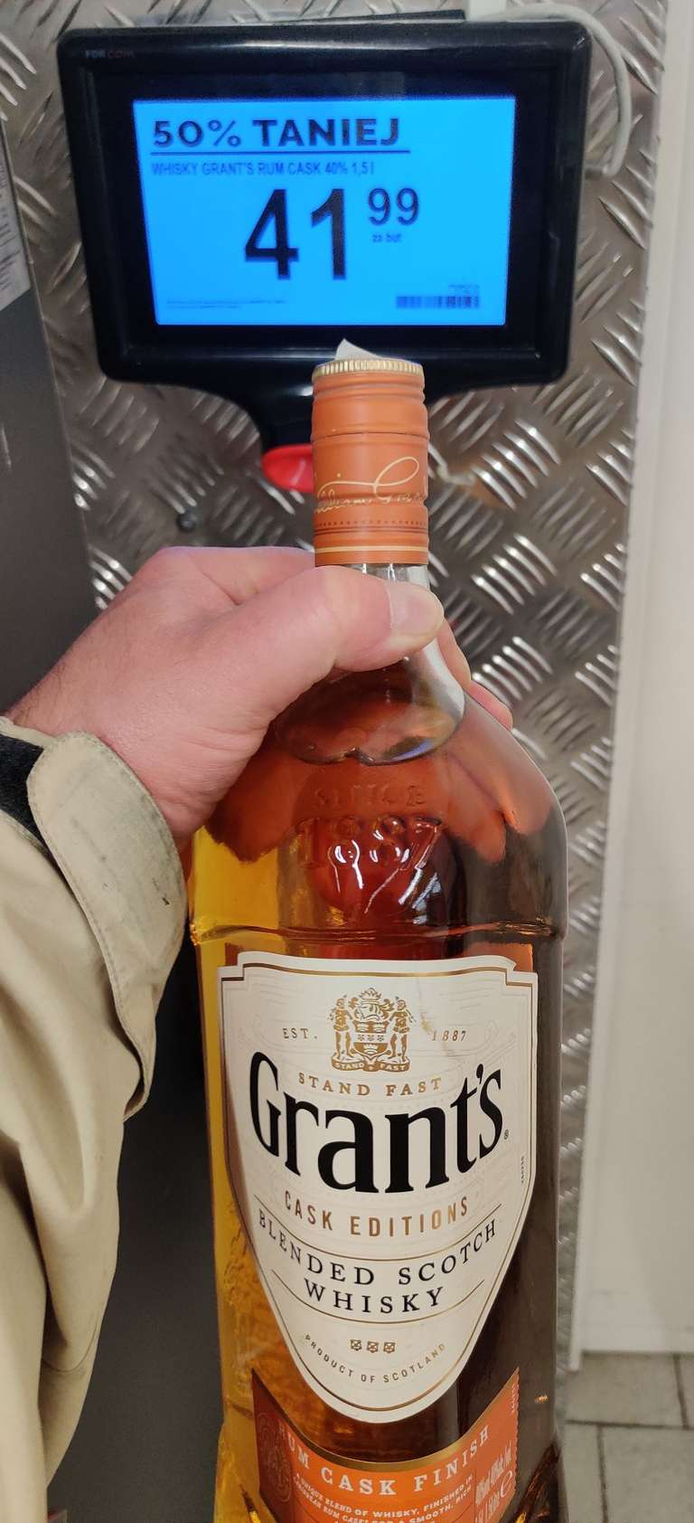 Whisky Grant's Rum Cask Finish 40% w butelce 1,5L ( 27,99zł/L ). BIEDRONKA