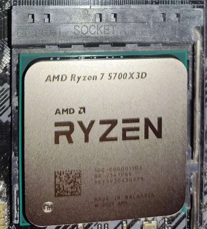 Procesor Ryzen 5700X3D | $209.36
