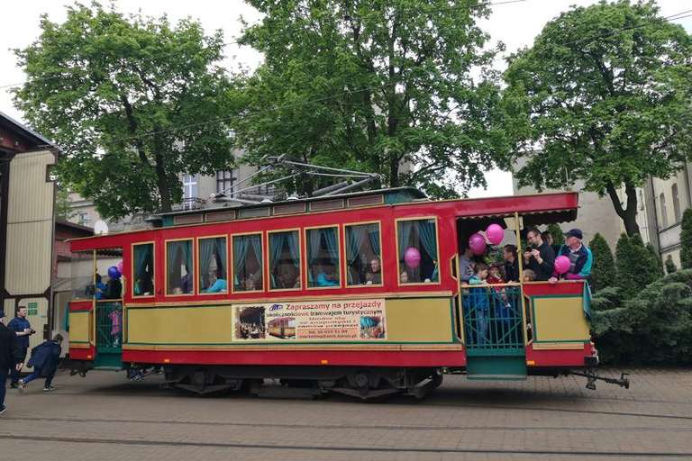 Darmowe przejazdy zabytkowym tramwajem po Toruniu w weekend majowy