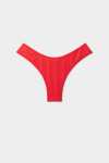 Do -70% na stroje kąpielowe - np. bikini z czerwonej prążkowanej mikrofibry - góra za 19.49-22.49zł, dół za 14,99 zł @Tezenis