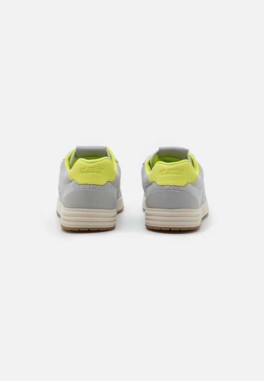 Dziecięce buty Clarks CICA 2.0 za 165zł (rozm.32-39) @ Lounge by Zalando