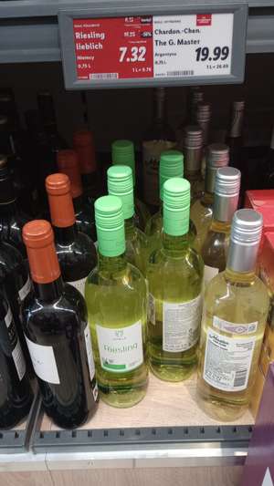 Wino Riesling biale wytrawne w Lidlu